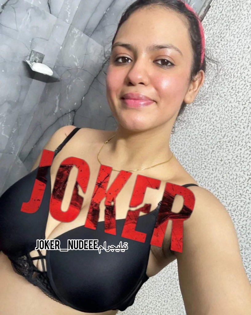 Sarah tweet media