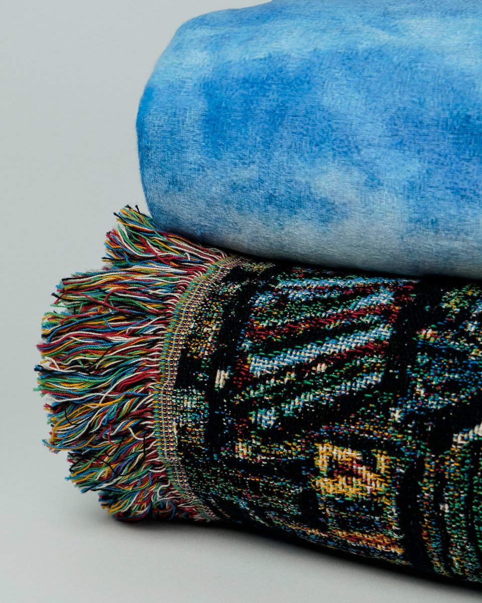 vantageapparel's tweet image. Introducing New Custom Blankets

Discover our new woven and pixel blankets, designed to bring comfort, style, and your brand together. Perfect for gifts, events, and more.

zurl.co/FIdlR 

#VantageApparel #CustomBlankets #BrandedApparel #PromotionalProducts