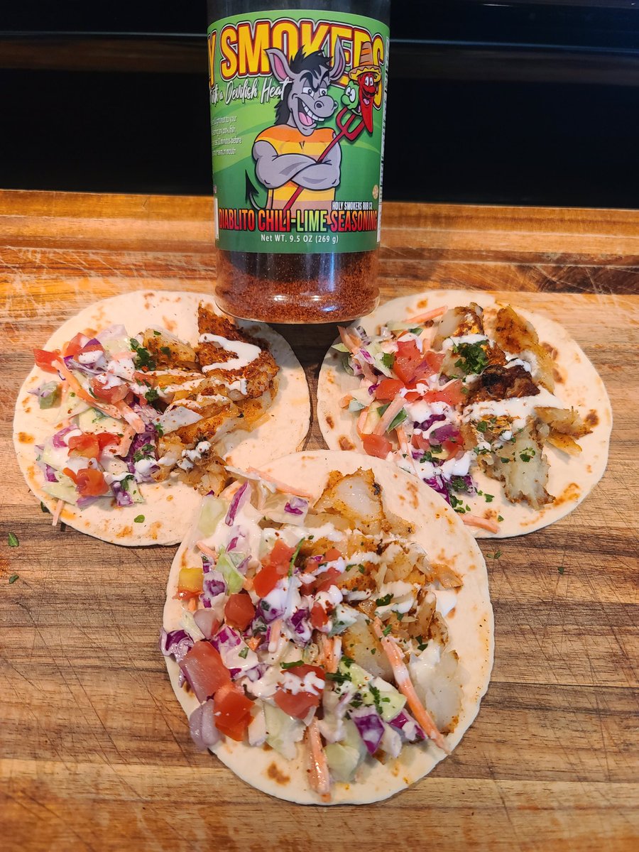 dadof2bbq's tweet image. Smoked fish tacos! Fish fillets seasoned with Holy Smokers Rub Co Diablito Chili Lime seasoning and smoked using @BearMountainBBQ cherry pellets!! Topped with homemade jalapeño coleslaw, pico de gallo and Mexican crema!! #BBQ #fishtacos #dadof2bbq