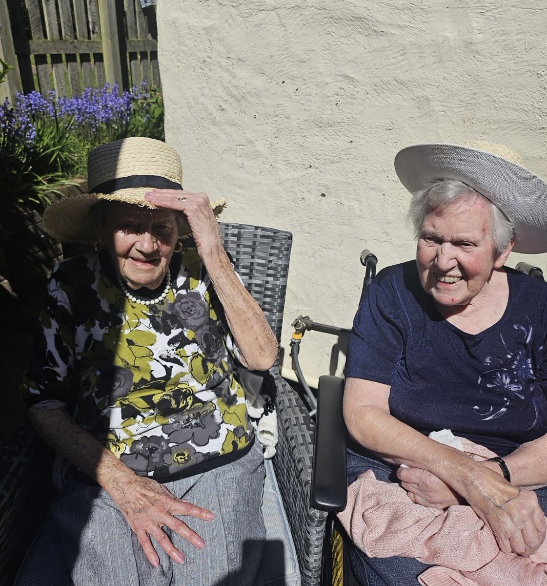 WillowdaleRH's tweet image. We've enjoyed some fun in the sun, enjoying the nature around us #SpringTime #Sunshine #WildWellbeing