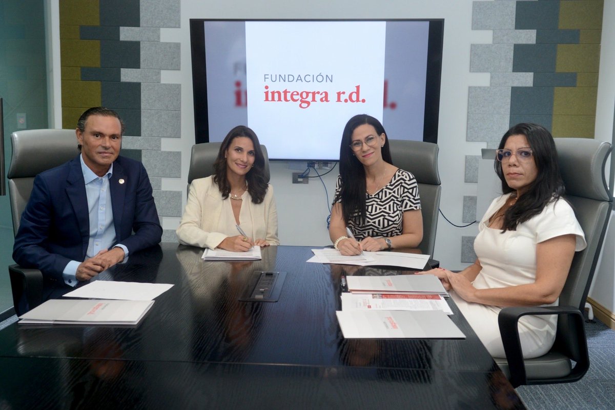 Wildonpuntacana's tweet photo. Hoy nos unimos a la Fundación Integra RD para impulsar la inclusión laboral de personas con discapacidad
Creemos en un turismo con propósito y en empresas que abren oportunidades reales
Gracias a Pía Goris por representarnos
La inclusión es acción. Más empresas deben sumarse. https://t.co/j6DABbMS1x