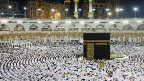 Islamonline_Eng's tweet image. How to Make Hajj (Part 1)

📝 Step by step through the Prophetic way of performing Hajj. Follow the Sunnah, not just the crowd.

Read the full article here:
islamonline.net/en/how-to-make…

🏷️ #HajjGuide #Sunnah #Pilgrimage #HowToHajj #IslamicWorship