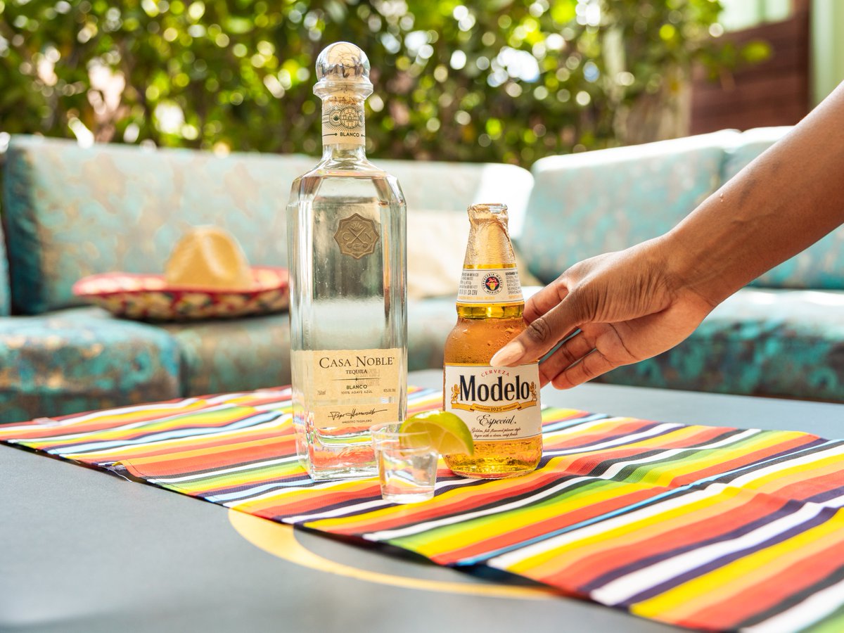 CarouselClb's tweet photo. Magic meets tequila on Saturday, May 2nd, at our Cinco de Mayo Celebration feat. a FREE beer when you buy a shot of tequila, piñatas, a mariachi band, and more!💫

🪅 RSVP at https://t.co/0JrVtrGkfS for a FREE Sombrero Hat *While Supplies Last* https://t.co/rwSfCpdqvo