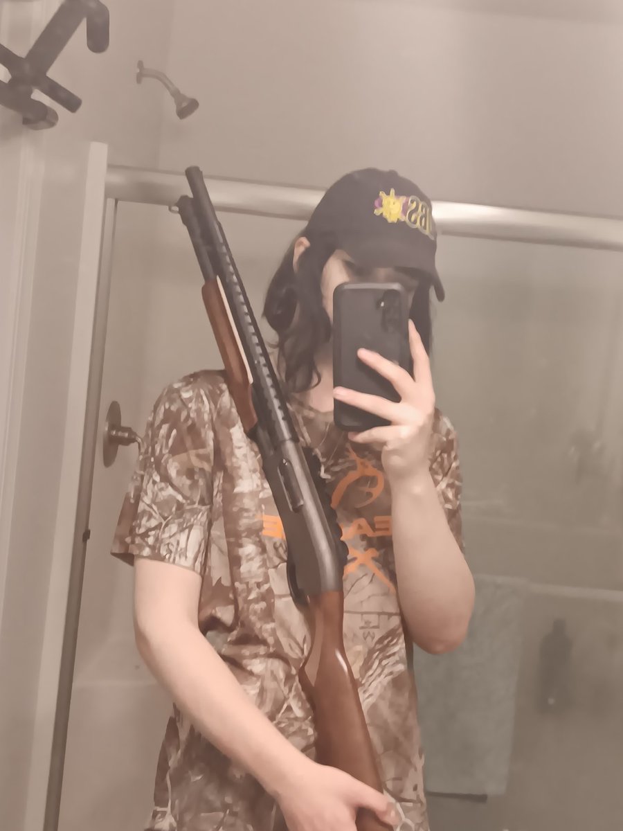 deercodeddoecel's tweet photo. REALTREE GANG 4LYFE https://t.co/JHGU2vFnqo