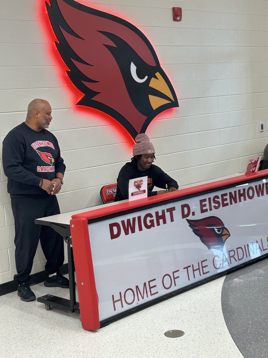 Eisenhower Boys Basketball tweet media