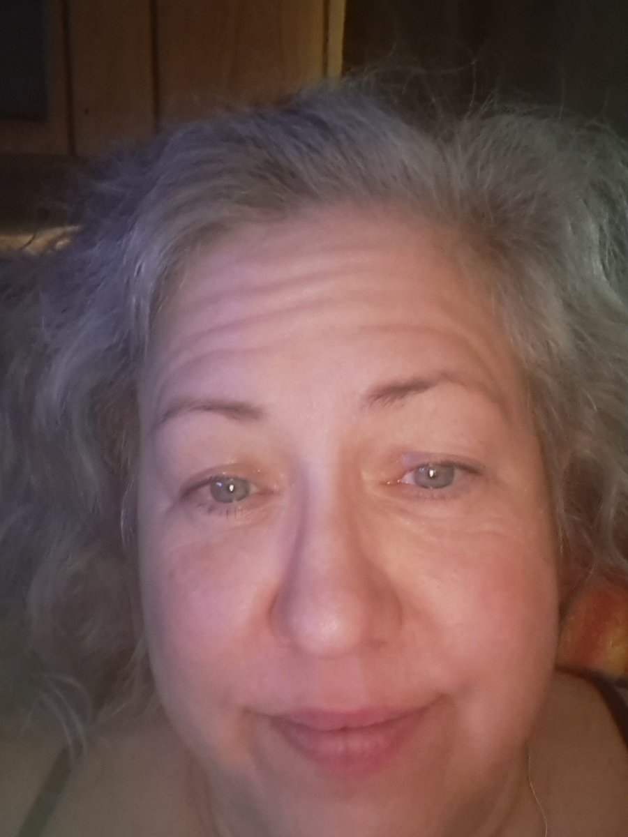 deedee tweet media
