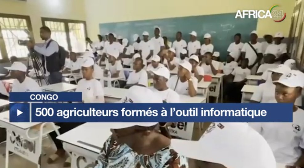 AFRICA24TV's tweet image. 🇨🇬#Congo, 500 agriculteurs ont été formés les 23 et 24 avril 2026 à l’outil informatique dans un contexte où le taux de pénétration de l’internet est estimé à près de 60 %, mais avec de fortes disparités entre zones urbaines et rurales. Cette initiative vise à réduire la fracture