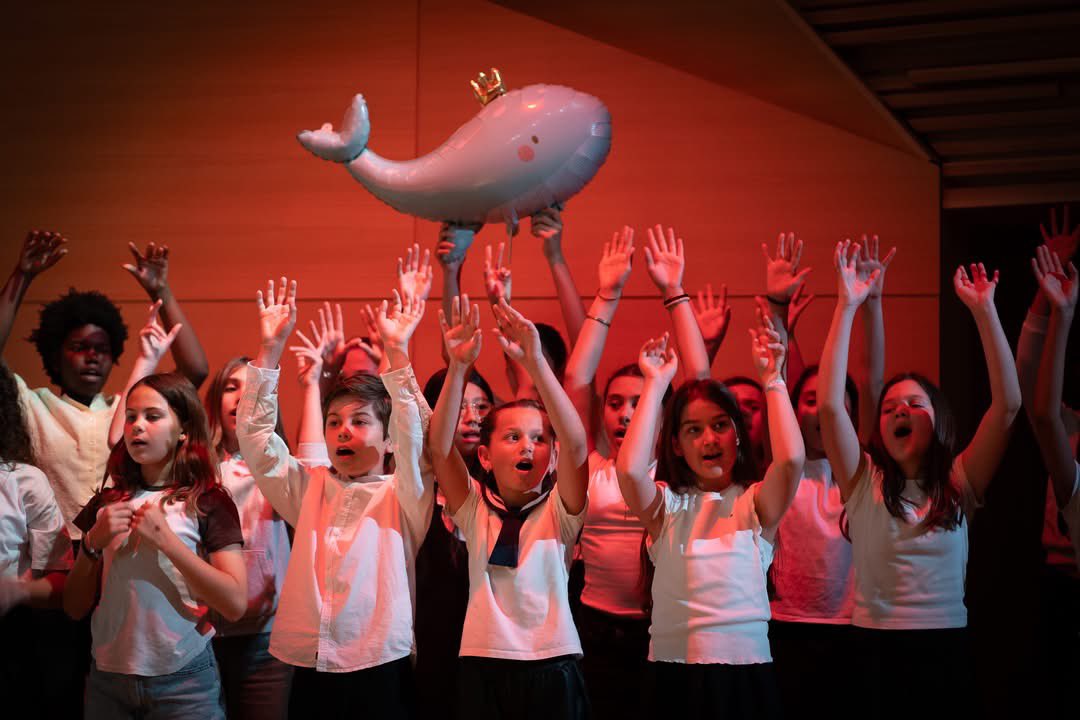 beafontaine's tweet photo. « Voyages », thème du concert du choeur d’enfants du conservatoire d’Antibes Juan-les-Pins 💙 https://t.co/JMpr8kBw3N