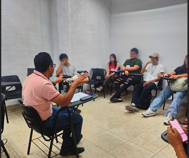 IEENayarit's tweet photo. 💬 Jóvenes del Instituto UDEO participaron en los #DiálogosJuveniles del IEEN 🗳️
Un espacio para expresar ideas, reflexionar y fortalecer la participación ciudadana. 🙌
#ConstruyendoCiudadanía https://t.co/JnCmK17STK