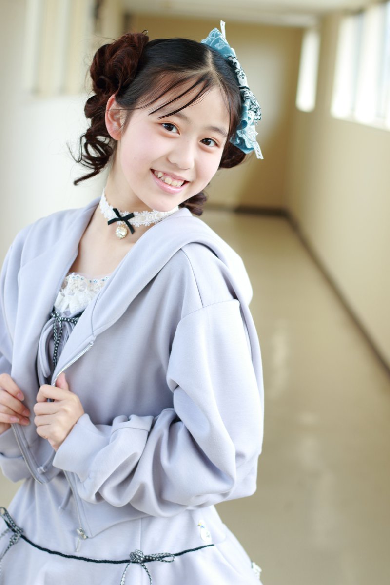 toumouthespa's tweet image. 【#CoCoRo学園】2026/04/25 RocKets撮影会 in KIRINANBASE
#白鳥さき(しらとり・さき)ちゃん(JC1)⑧
剣道部／ユニット名「ふるり」(フランス語：Fleur「花」の意味)
#photogenic