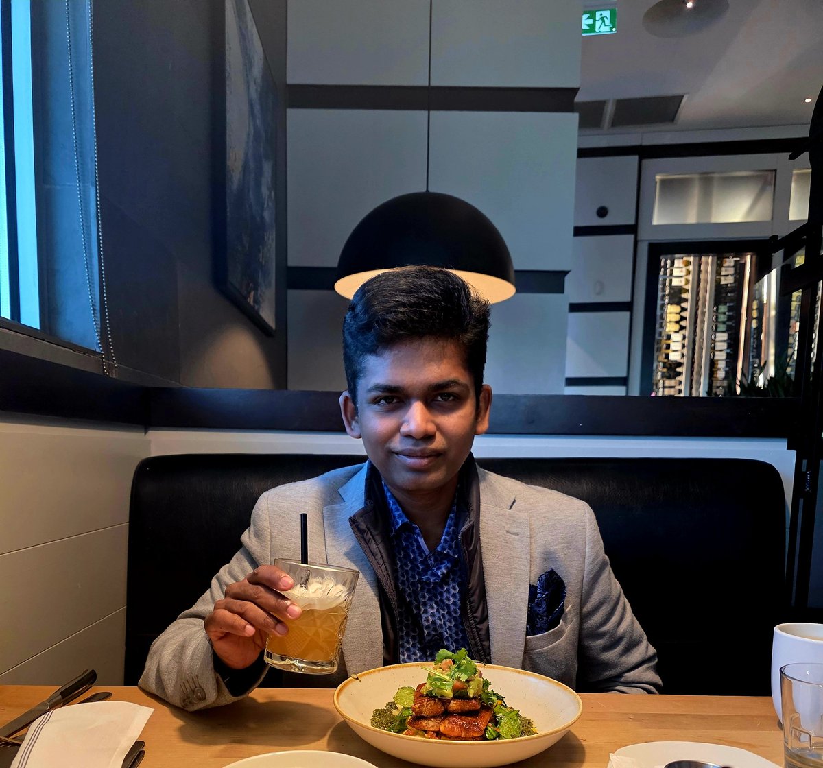 leonardsel's tweet image. Great food, great vibes at Moxies Vaughan Colossus Restaurant tonight. A perfect spot for delicious bites, stylish atmosphere, and a great dining experience. Definitely worth the visit.

#eatwithleo 
#Moxies #Vaughan #Foodie #DinnerVibes #GoodTimes #OntarioEats #RestaurantLife #N