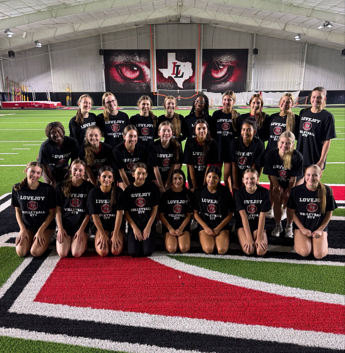 PCnowisthetime's tweet image. WHAT A JOURNEY!! 
4 months of HARD WORK wrapped up today for our girls @lovejoy_vb!

We are so proud of their EFFORT, investment each morning and for doing it all TOGETHER‼️

Congrats to our @VistaRehabPT ⭐️ of the Year, Sage Hunter!

GO BE GREAT LADIES! #BTV