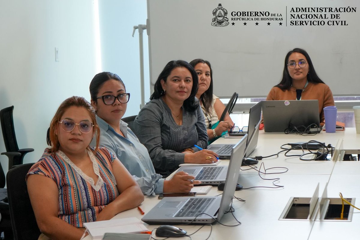Admon. Nacional de Servicio Civil tweet media