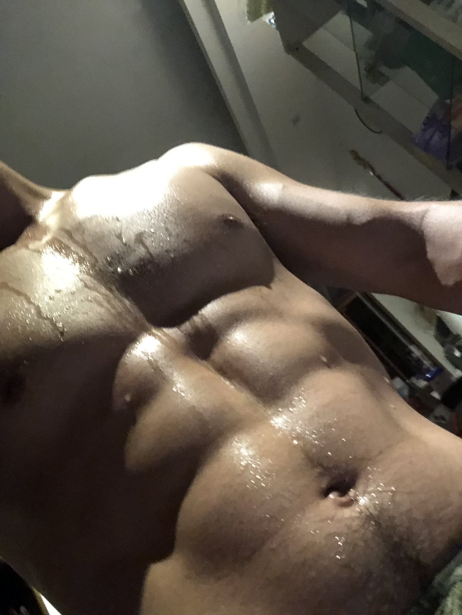 XHTGh8300's tweet photo. 男大体育生 可定制原味 视频 https://t.co/eVze94O4VW