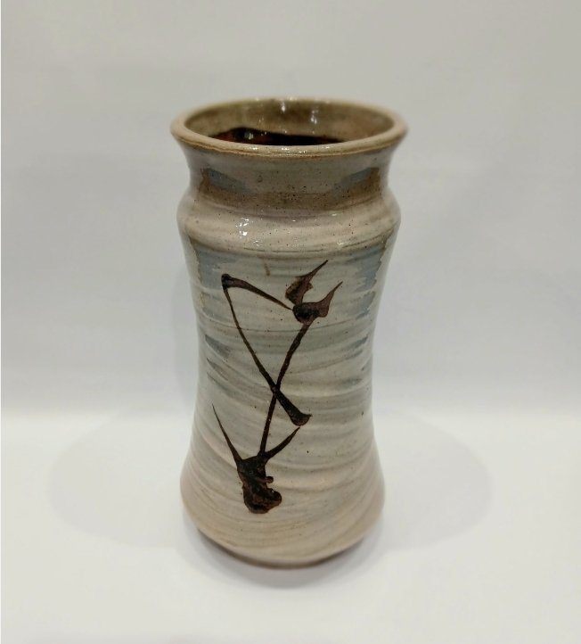 p_kamekou's tweet image. Inspired by traditional Japanese aesthetics, this piece reflects the harmony between art and daily life.
Whether used or simply admired, it brings a quiet presence and authentic beauty to your home.
nakayacacan.etsy.com

#JapaneseVintage
#OneOfAKind
