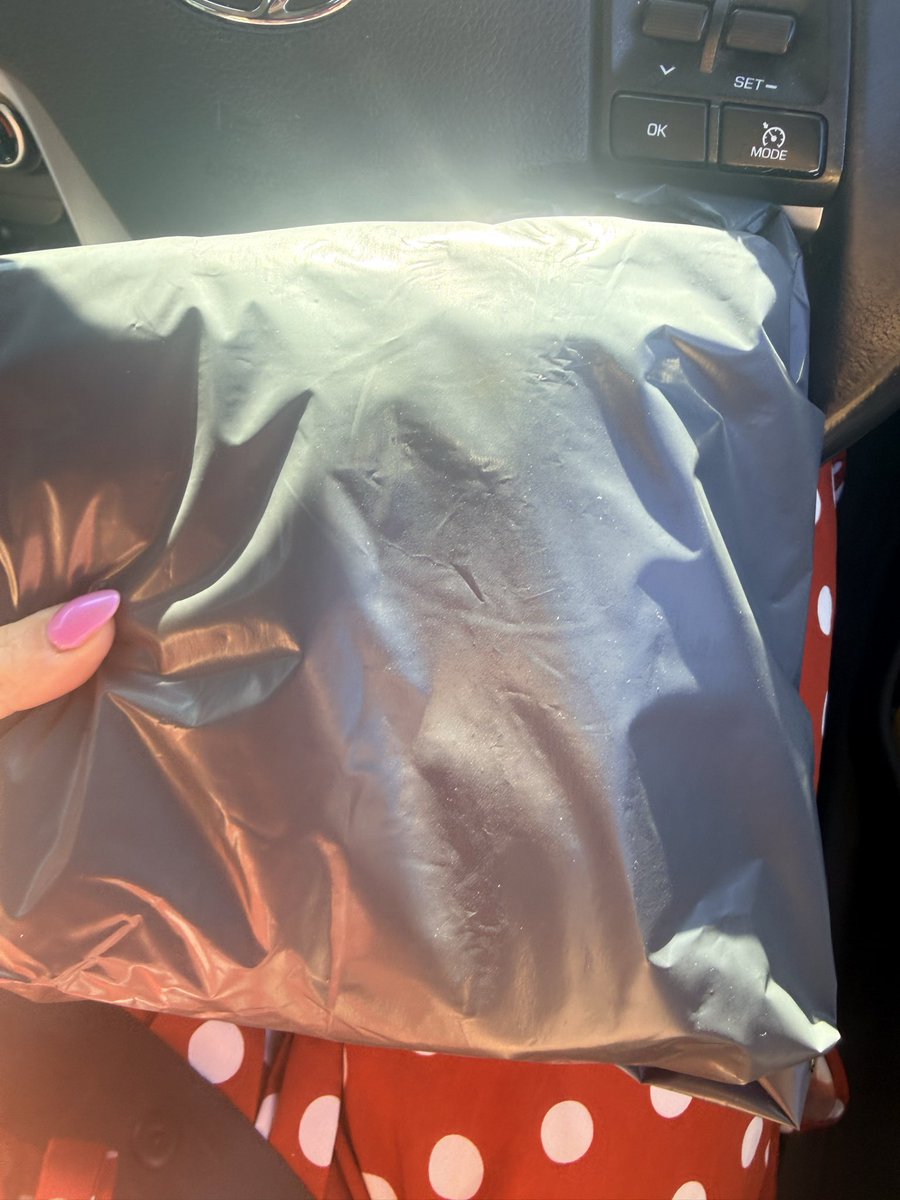 angelle9o's tweet photo. More used items away to a lucky boy ��� https://t.co/cZfODCkbHc