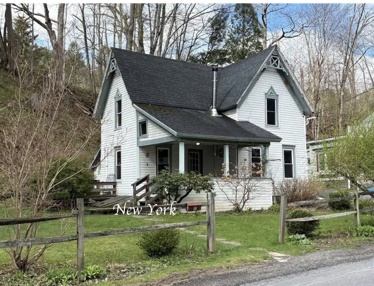 oldhouseunder50's tweet image. Turn-of-the-Century #NewYork gem  $88,900. oldhousesunder100k.com/turn-of-the-ce…