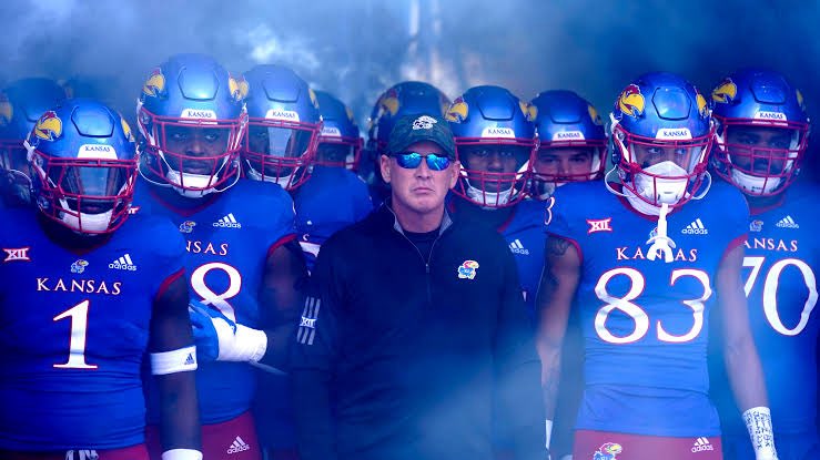 Blessed and grateful to receive an offer from <a href="/KU_Football/">Kansas Football</a> after an amazing conversation with <a href="/CoachBshelb/">Brandon Shelby</a>. Thank you God for every opportunity! 🙏🏾💙#JayHawkNation