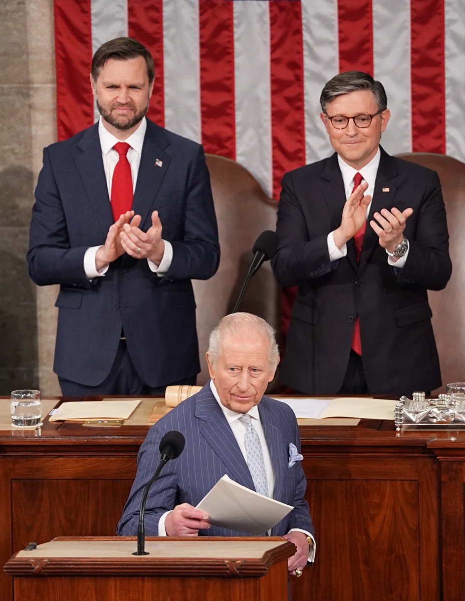 DionisioGroup's tweet image. UK 🇬🇧 King Charles III gave U.S. President
Trump and House Congressional leaders
#MasterClass in diplomacy w/decorum
illustrating our stance Trump’s - Social
Nationalism is the worst form of GOVT.