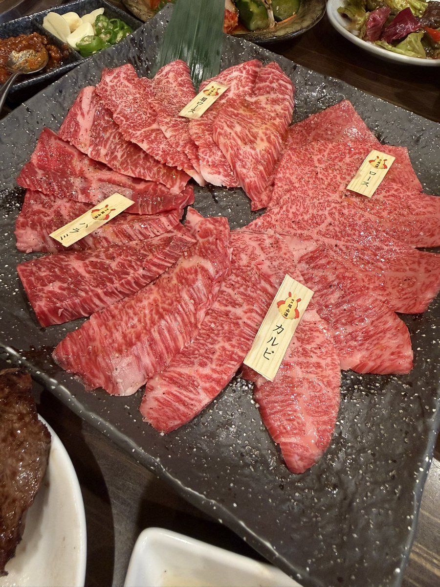 すぃてもろてぇ【水富士山】 tweet media