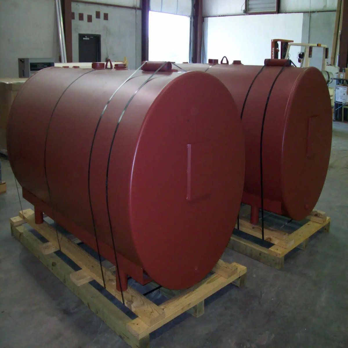 NewberryTanks's tweet photo. 🚛 #TankThursday: Fire pump tank shipment spotlight from Newberry Tanks. Specialized applications deserve the right tank conversation early. 🔗https://t.co/JBXZ8zVtNz
#TankThursday #FireRatedTank #AboveGroundStorageTanks #FuelStorage #TankShipment #IndustrialStorage #TankIndustry #BuiltToPerform #FuelTankSolutions #FromSteelToSite