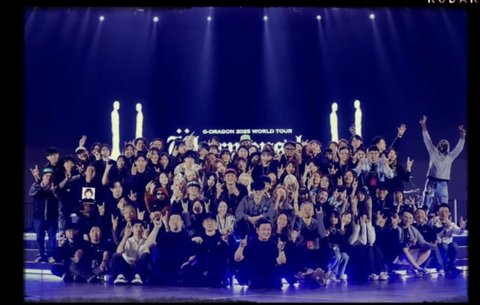 GD revealed to have paid apartments for his staff in Team GD
shorturl.at/P0Via