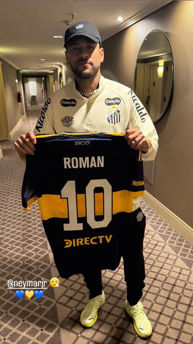 ¡Neymar y la 10 de Boca de Román! 😮 

📸 /faafiperez