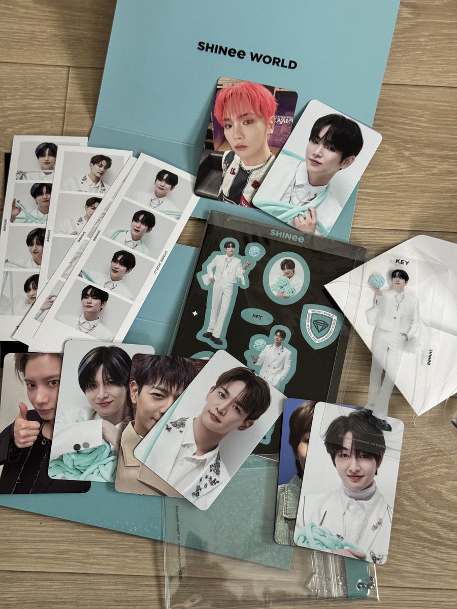 SHINee ボトル  4個セット SHINee ボトル 4個セット