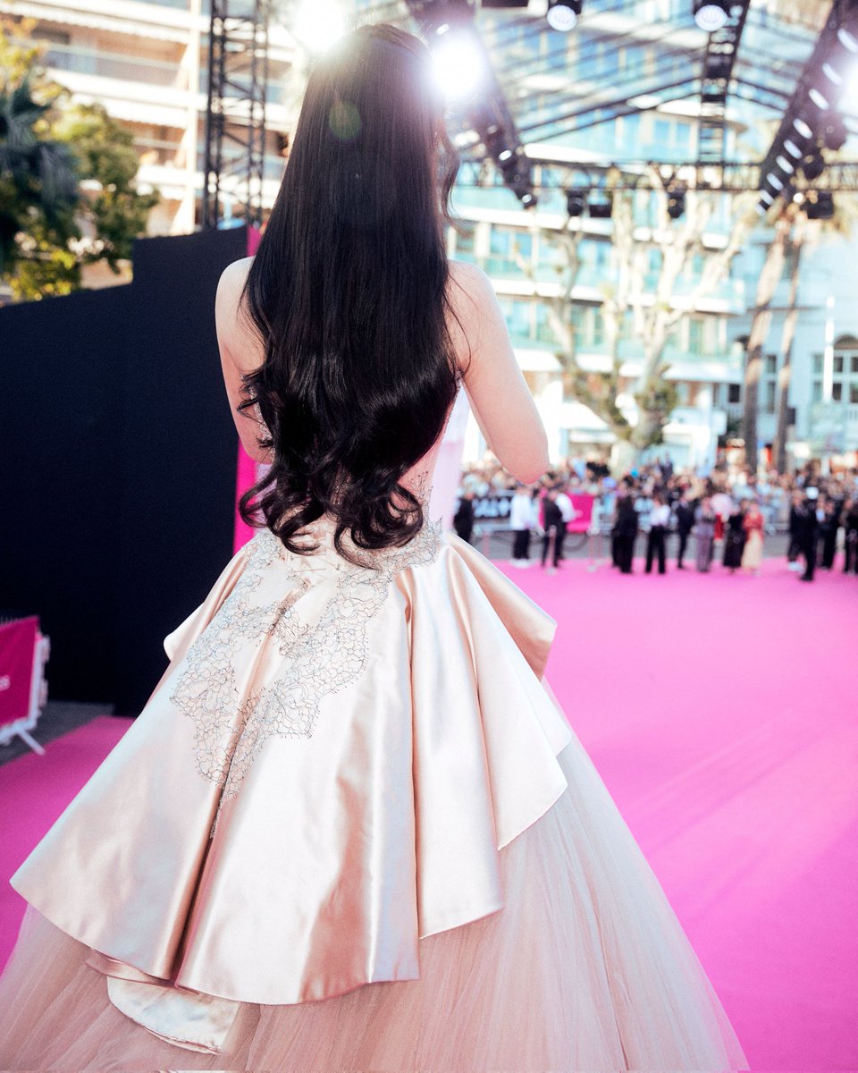 jisoostreaming's tweet image. #JISOO daily streams on Spotify:
#ME

#FLOWER: 618,214,049 (+142,126)
#AllEyesOnMe: 183,845,829 (+53,573)

Total unfiltered: 802,059,878 (+195,699)

Playlist: open.spotify.com/playlist/4KpmU…
Stationhead: stationhead.com/jisoostreamingg