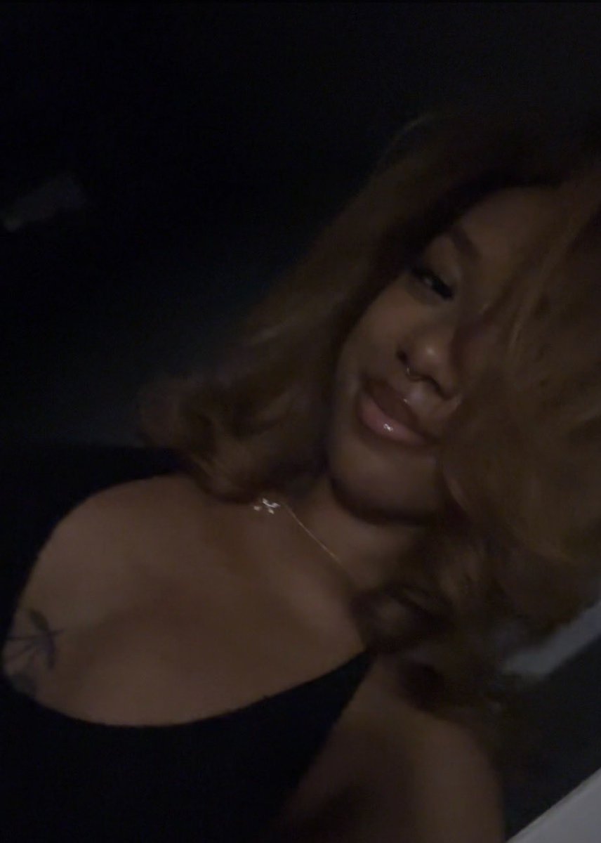 bri ❦ tweet media