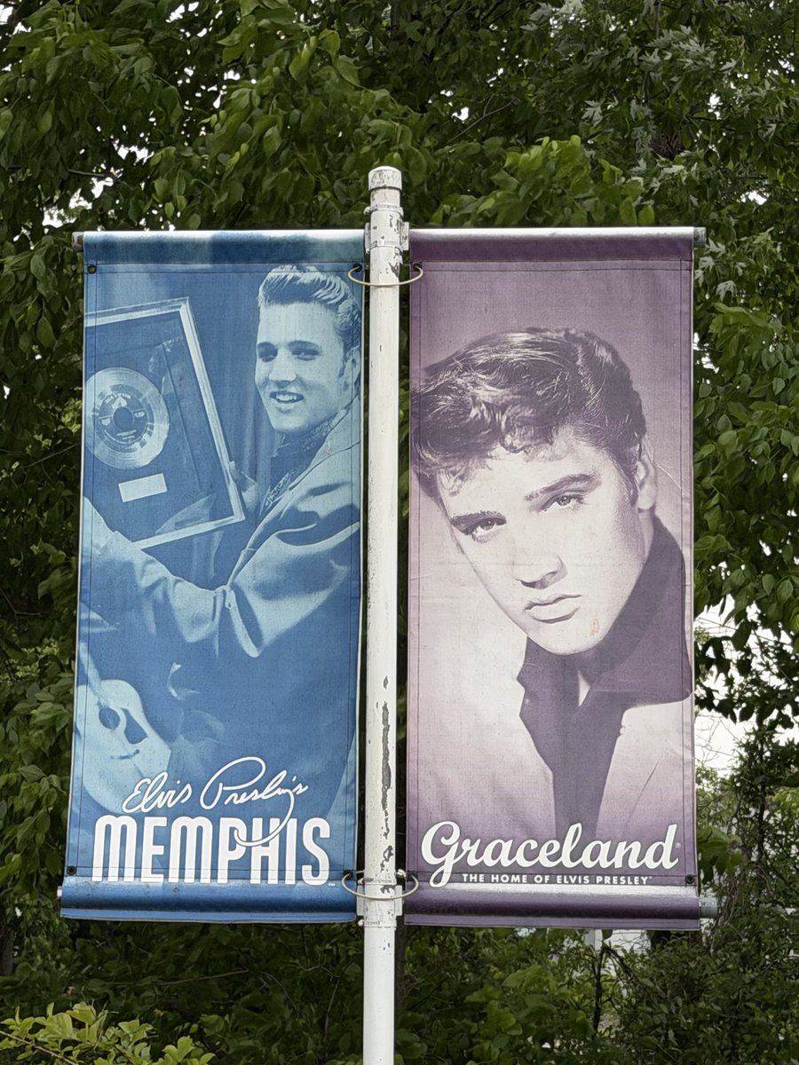 jrtager's tweet image. Visited Graceland in Memphis Tennessee, it was surreal to see the sun begin to shine  on a cloudy day  at the exact moment we finished reminiscing about Elvis. #Karma