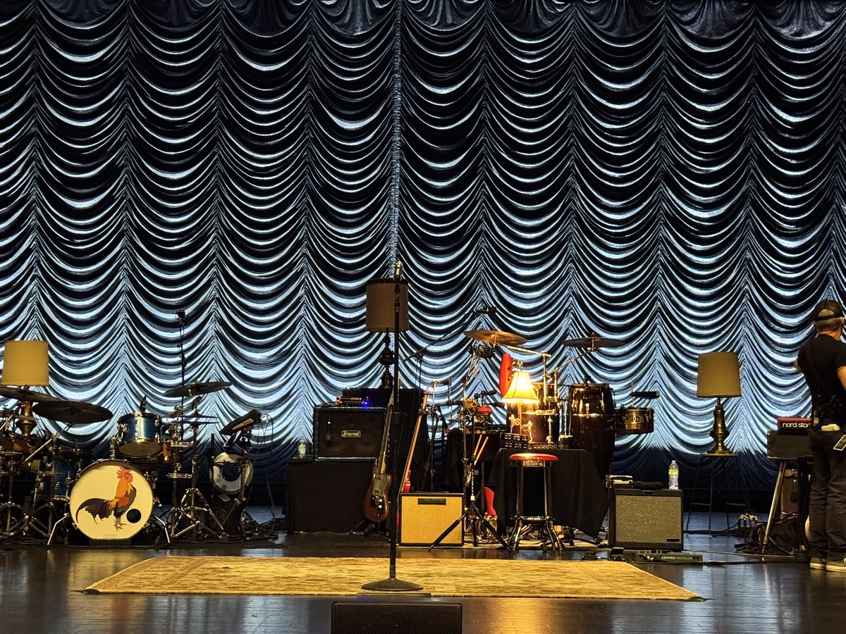 williammiley's tweet photo. Thank you @JJGREYandMOFRO for such an amazing show. 

We got funk. 
We got soul. 
We got a revival.
We got a comedy act
We got close. 
We got intimate. 
And we shed a tear! 
— Glory Glory - Hallelujah!

“She had an a$$ like an Army Mule” - JJ

See you at the HOB tomorrow night! https://t.co/1l5I6y9sJj