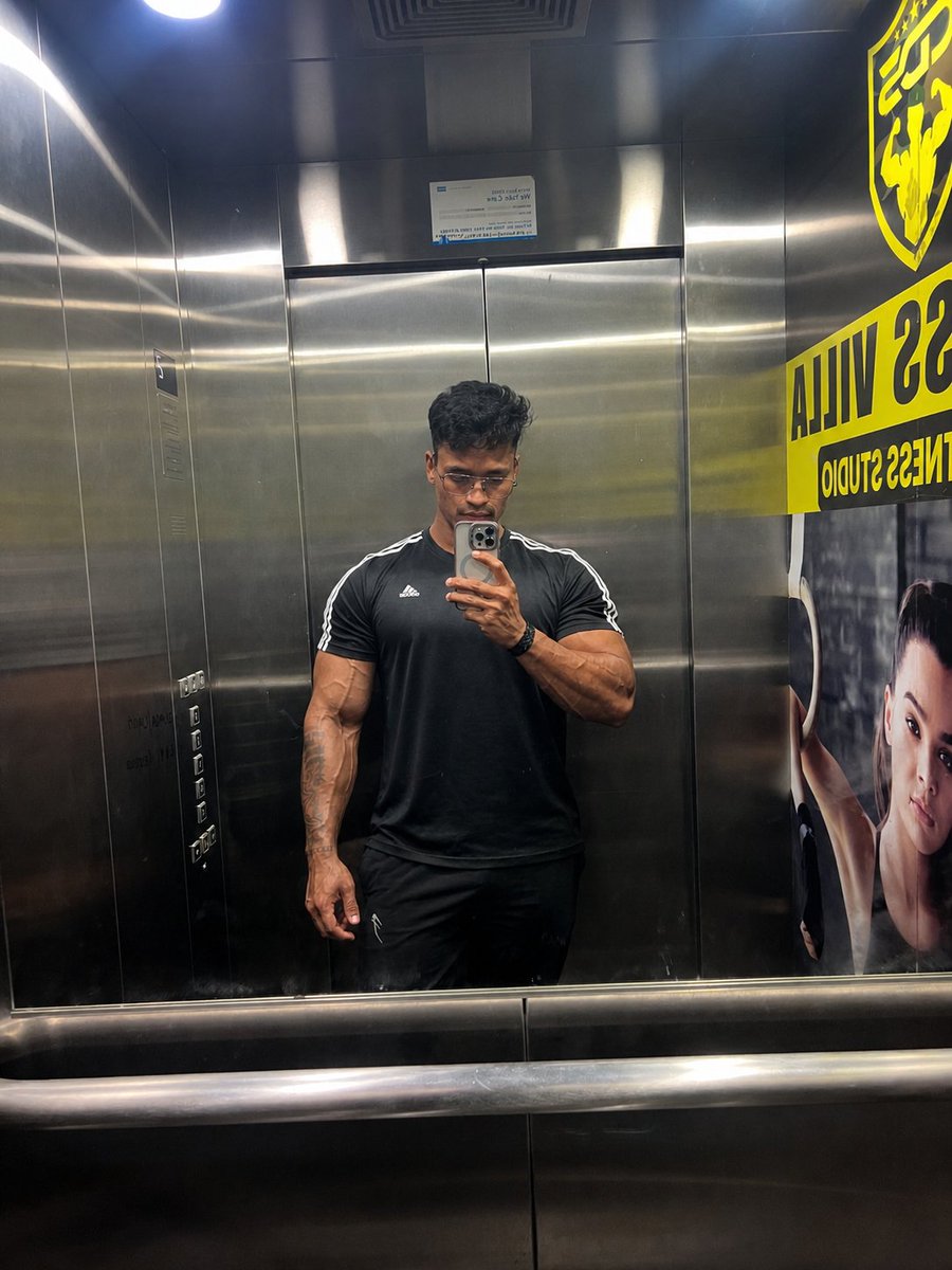 SumitSinghFit's tweet photo. For 10 years, I trained with control  every rep precise, every movement smooth.
But now, anything outside that feels off.
I still love bodybuilding. Always will. It built me
But I’ve realized strength in fixed movements can cost you fluidity.
Somewhere, I lost that natural flow. https://t.co/a87WL9ki9m