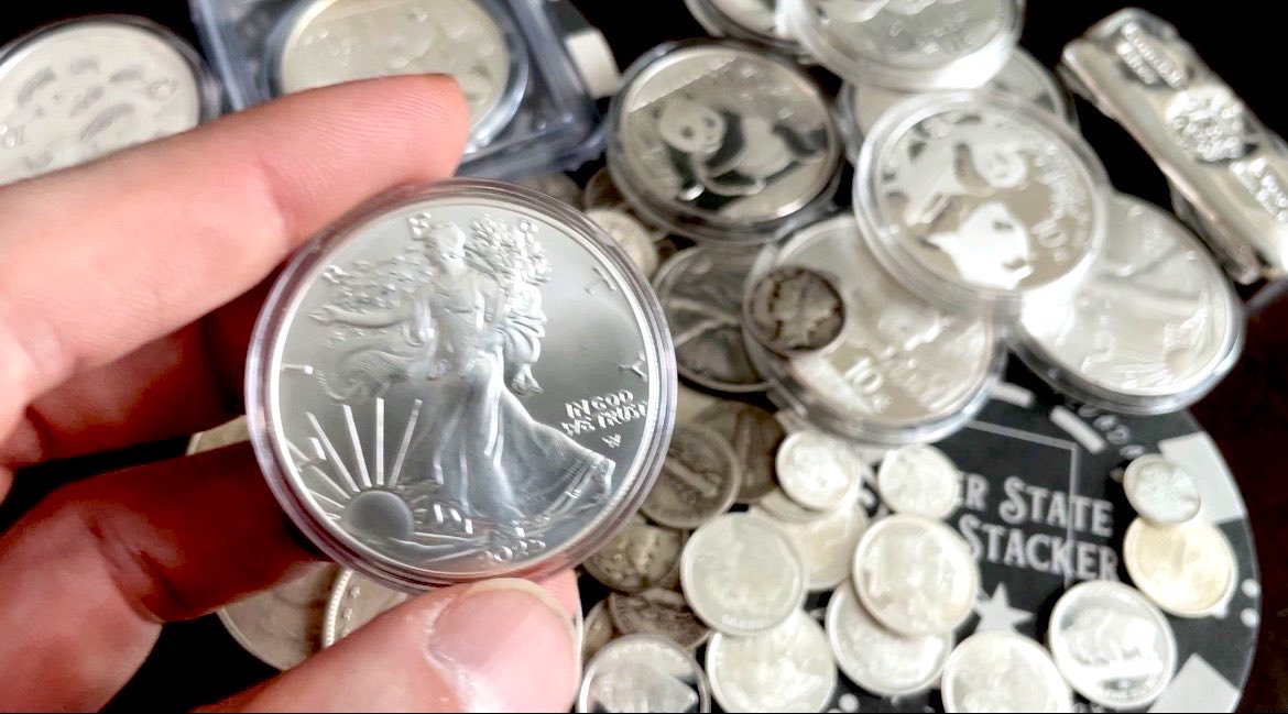 SilverStateStak's tweet photo. Picked up plenty over the years. Pandas. Junk. Bars. The Eagle always wins. Some coins you stack. Some coins you just hold. What’s the one you keep coming back to?

#SilverStacking #Silver @Big_P_A_P_I @GG_Bullion @BTaylor848027 https://t.co/NxV6V6VEoo