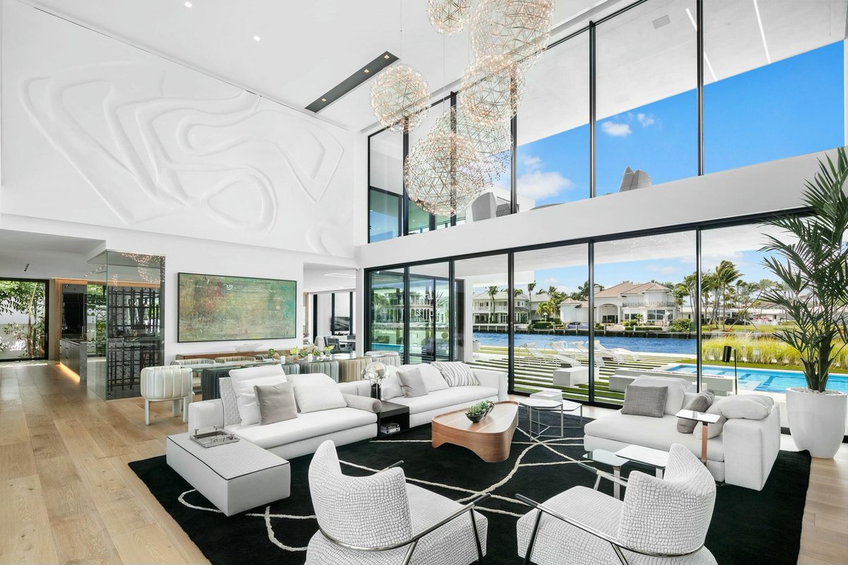 AmericasMansion's tweet image. THE AMERICAN MANSION: 2633 Spanish River Road, Boca Raton, FL is 9,967 square feet with 6 beds and 8.1 baths. It is listed for $29,995,000.

SEE MORE PHOTOS AND DETAILS: theamericanmansion.com/2026/04/9000-s…
@DouglasElliman #bocaraton