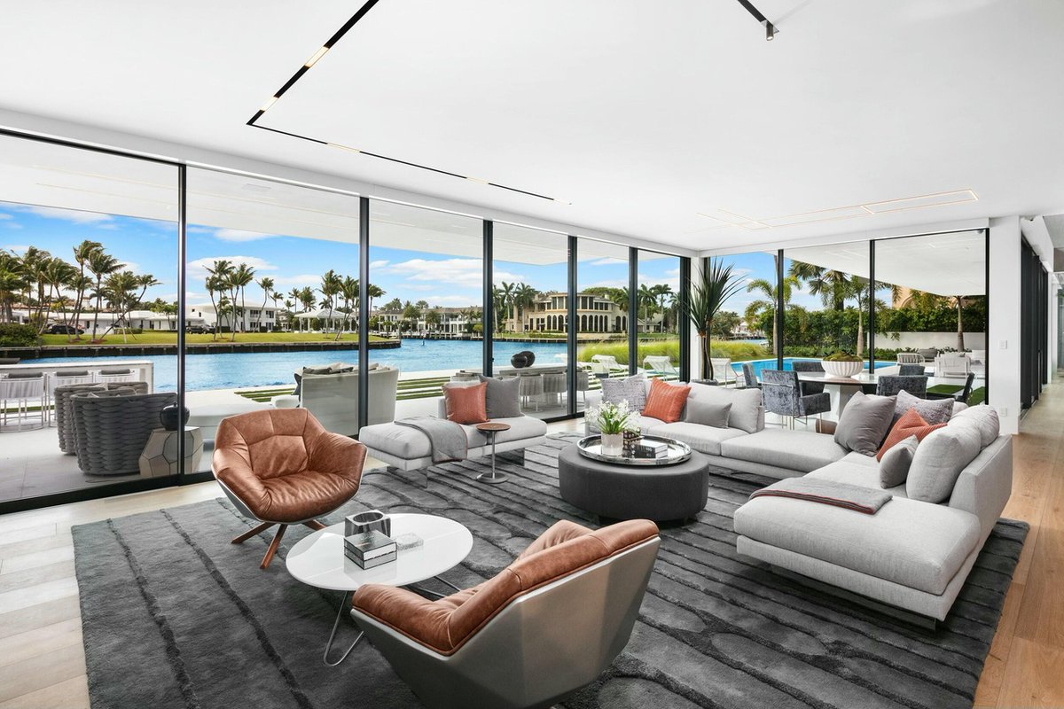 AmericasMansion's tweet image. THE AMERICAN MANSION: 2633 Spanish River Road, Boca Raton, FL is 9,967 square feet with 6 beds and 8.1 baths. It is listed for $29,995,000.

SEE MORE PHOTOS AND DETAILS: theamericanmansion.com/2026/04/9000-s…
@DouglasElliman #bocaraton