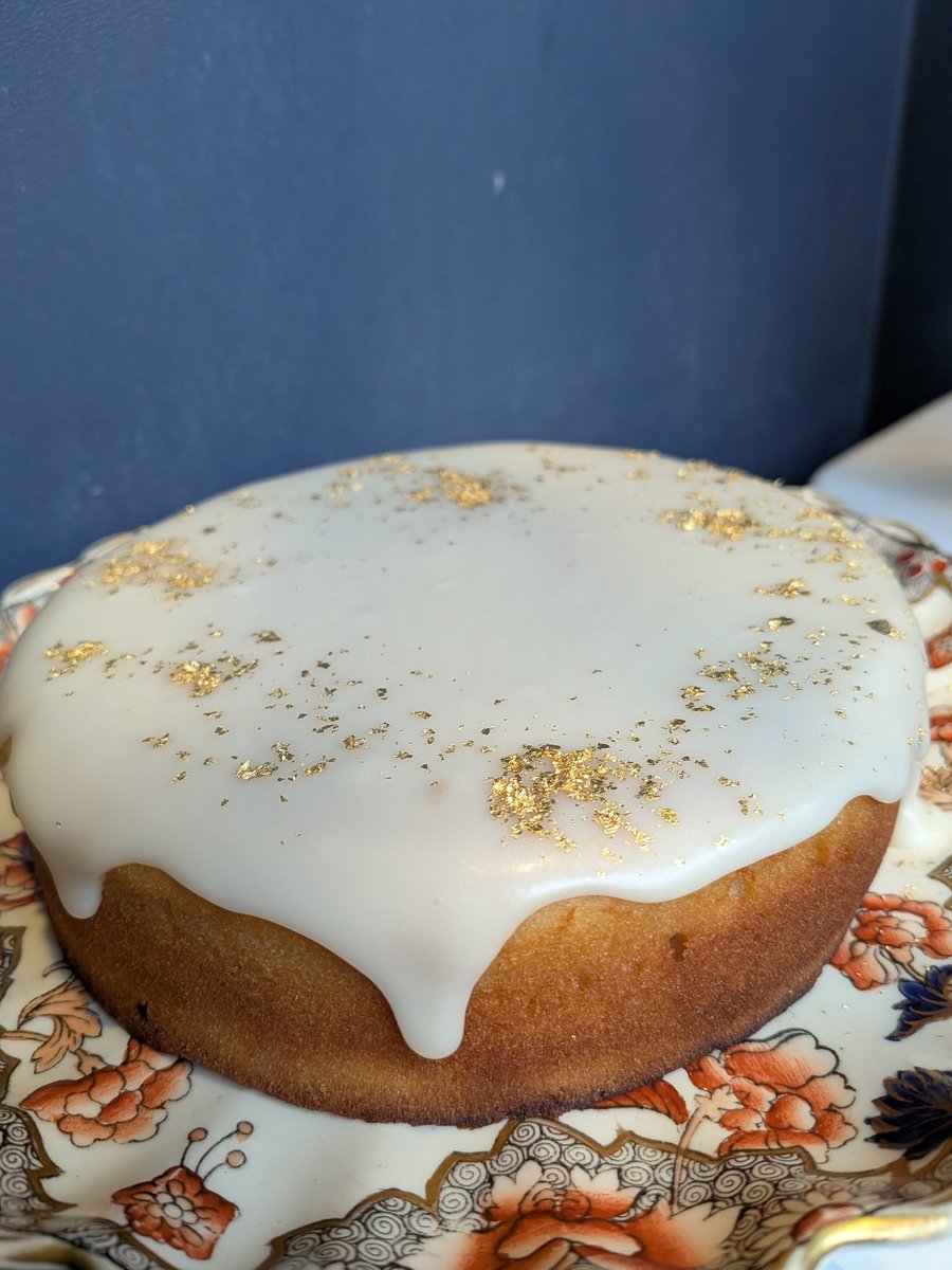 suama_catscafe's tweet photo. おはようございます
すあま商會始まってます
本日は自家製ガトーナンテ(ダーナラホースじゃなくてホールタイプ)あります！
ぜひご賞味下さい
あいにくの雨ですが、皆様のご来店をお待ちししております！

#すあま商會
#保護猫シェルター併設カフェ
#保護猫
#保護猫里親募集中
#子猫 https://t.co/nJVadu093y