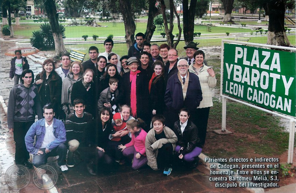 nimuendaju's tweet photo. #TBT
Você sabia? Em 2012, uma praça na cidade paraguaia de Villarrica foi renomeada em homenagem ao antropólogo León Cadogan (1899-1973), que lá viveu. A praça antes se chamava "Graciela Stroessner" (em homenagem à filha do ditador Alfredo Stroessner).
https://t.co/vWwEnxGG4d https://t.co/XudgTU1FY9