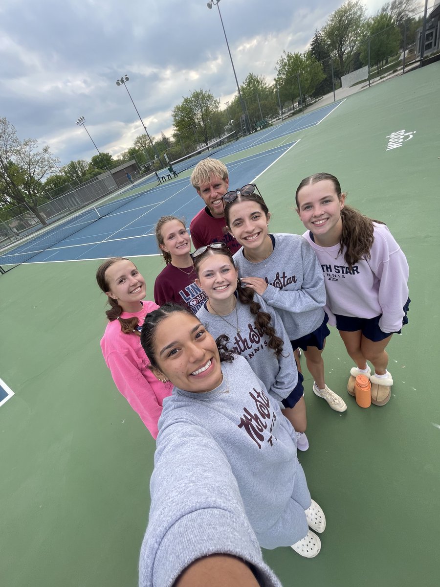 LNStennis tweet media