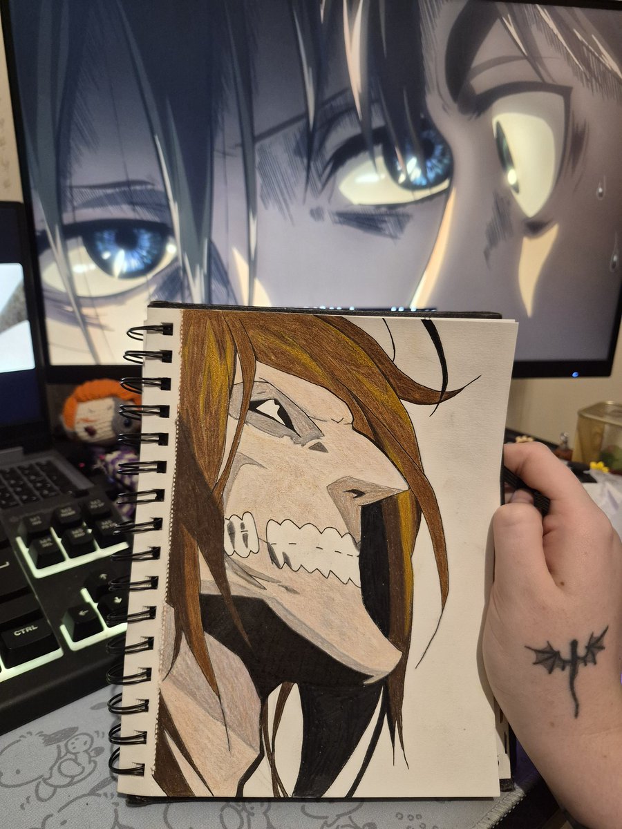 The dino is finally rewatching AOT. Maybe I'll get past season 3 this time XD
#AOT #AttackOnTitan