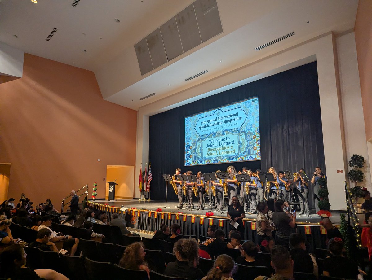 lord_daisy's tweet photo. 11th ISA Symposium Celebration! Thank you #SparkGood  your $300 donation. It is awesome to spark good in our community!!! @pbcsd @JILHSOFFICIAL @JeralineJohnson https://t.co/OkueARjIm0