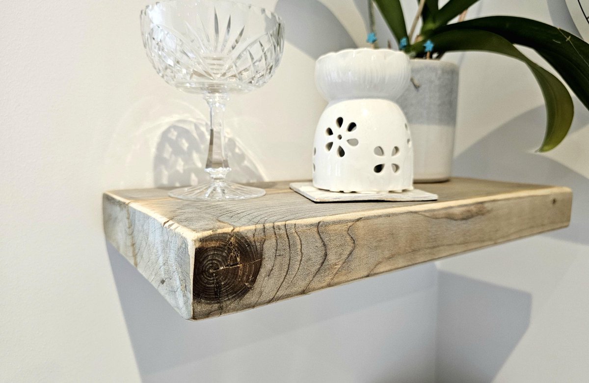PeacockChoc's tweet image. Chunky Floating Wooden Shelf | Reclaimed Industrial Bookshelf tuppu.net/eae26424 #housewarming #birthday #shelving #lakedistrict #Photography #rusticfurniture #chocolate #greetingscard #handmadefurniture #homeoffice #KitchenShelving