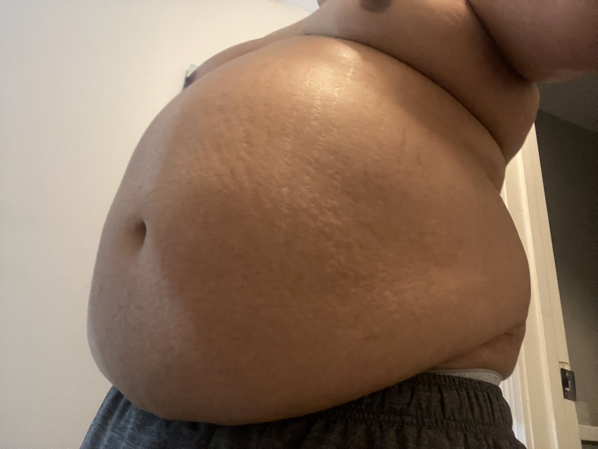 Leo but pudgy tweet media