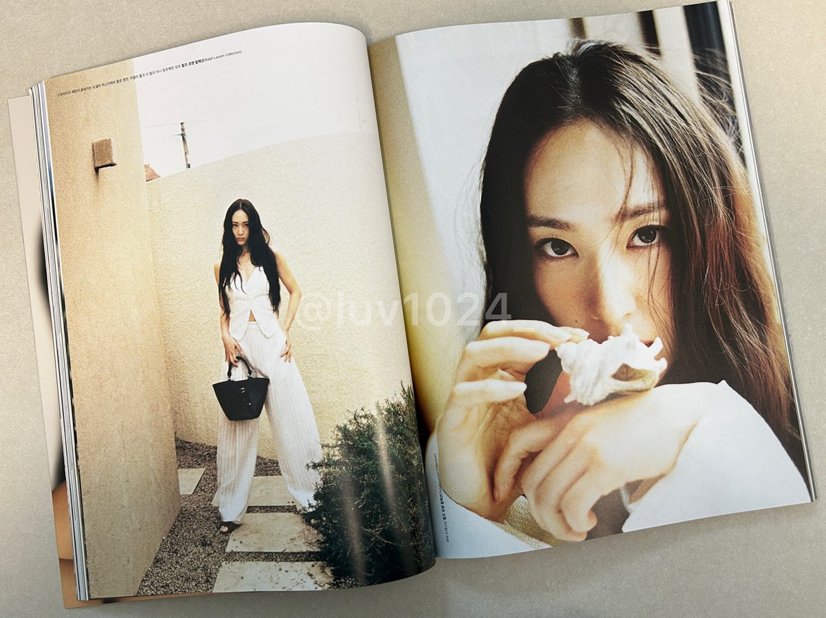 luv1024_'s tweet photo. DAZED KOREA 데이즈드 코리아 5월호

「그대와 함께」

어떻게 잊겠어.
랄프 로렌 컬렉션을 입은 크리스탈과 함께한 제주.

#크리스탈 #KRYSTAL #정수정 https://t.co/tHyMhS8AO4