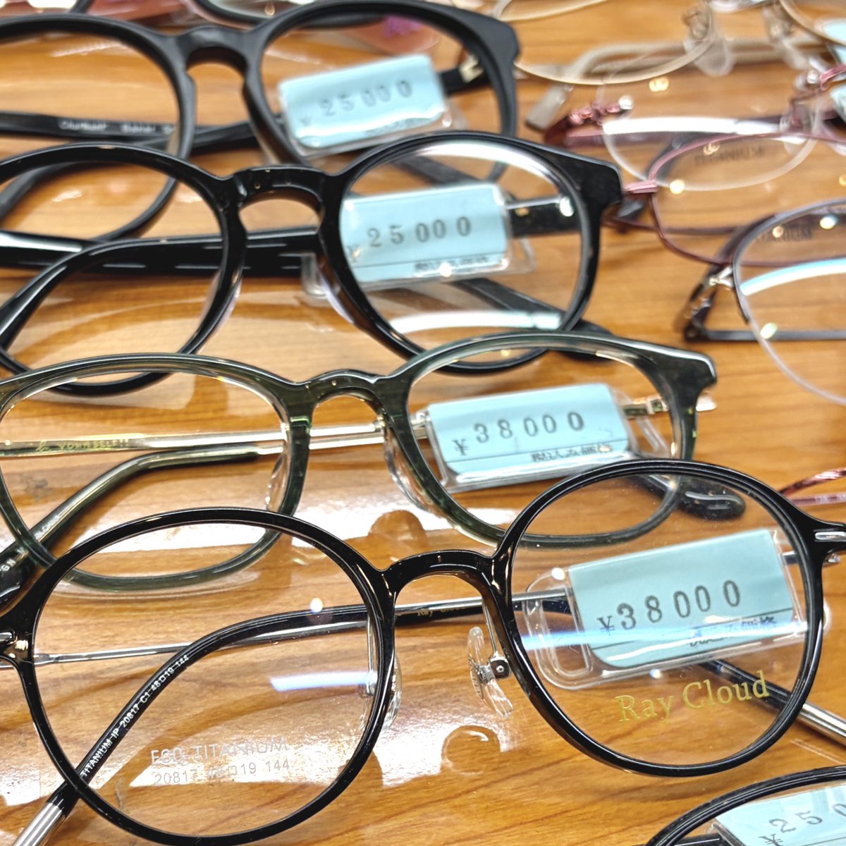 takpj3's tweet image. メガネ・補聴器・時計・ジュエリー ハスイ(田町)の #HappySpring
✿メガネ(レンズ・フレーム)50％OFF
大人から子ども用まで、メガネのレンズとフレームが今だけ半額に！新調したい方やもう一本欲しい方はこの機会にぜひ♪
期間：5月末終了予定(※店舗の都合で終了する場合があります)