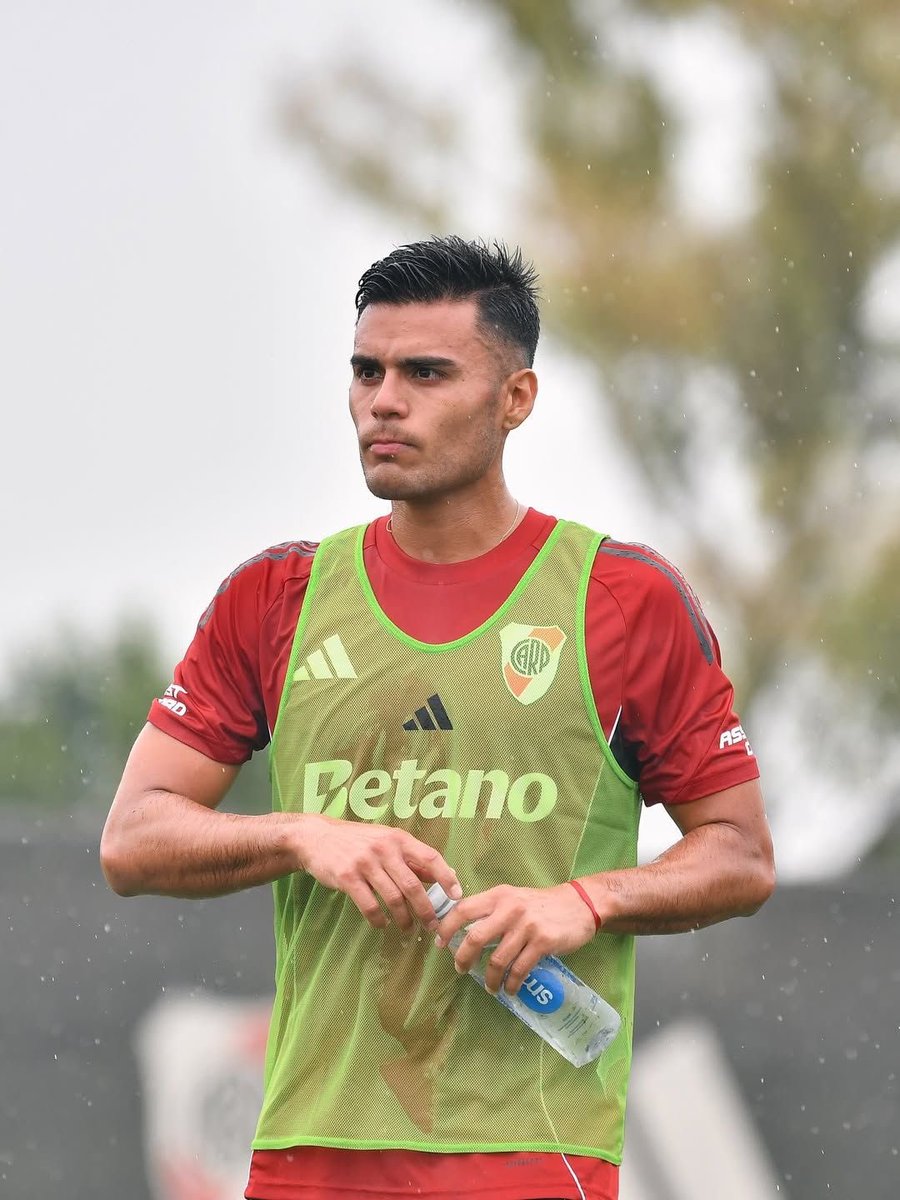 MezismoJr tweet media