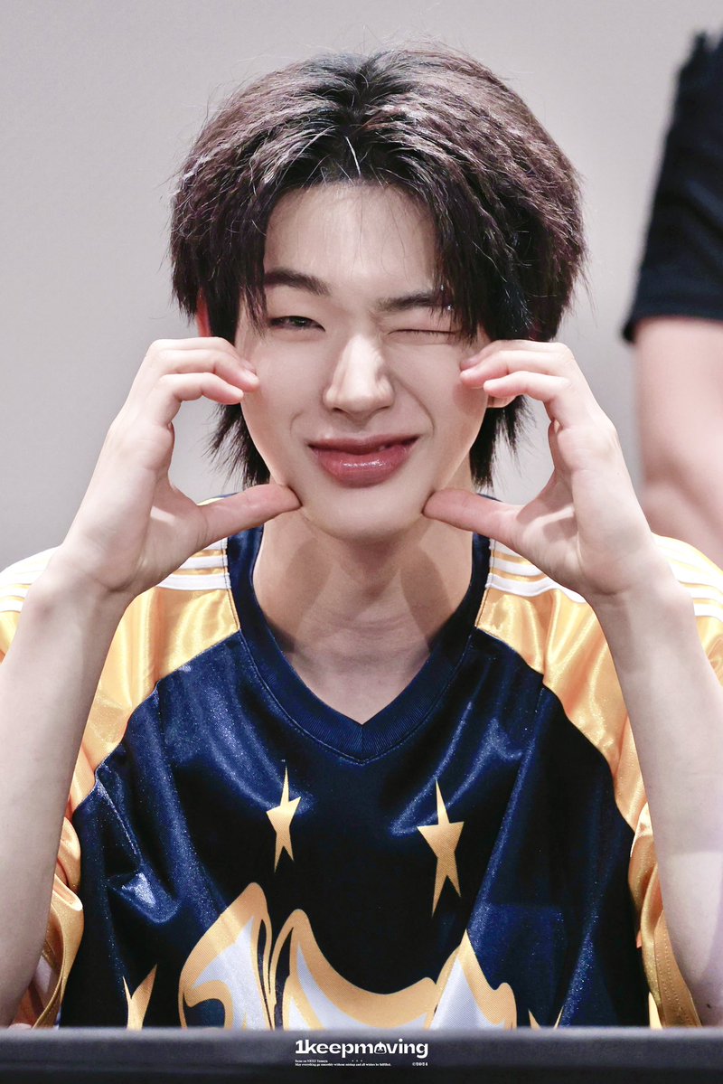 수수밤 tweet media