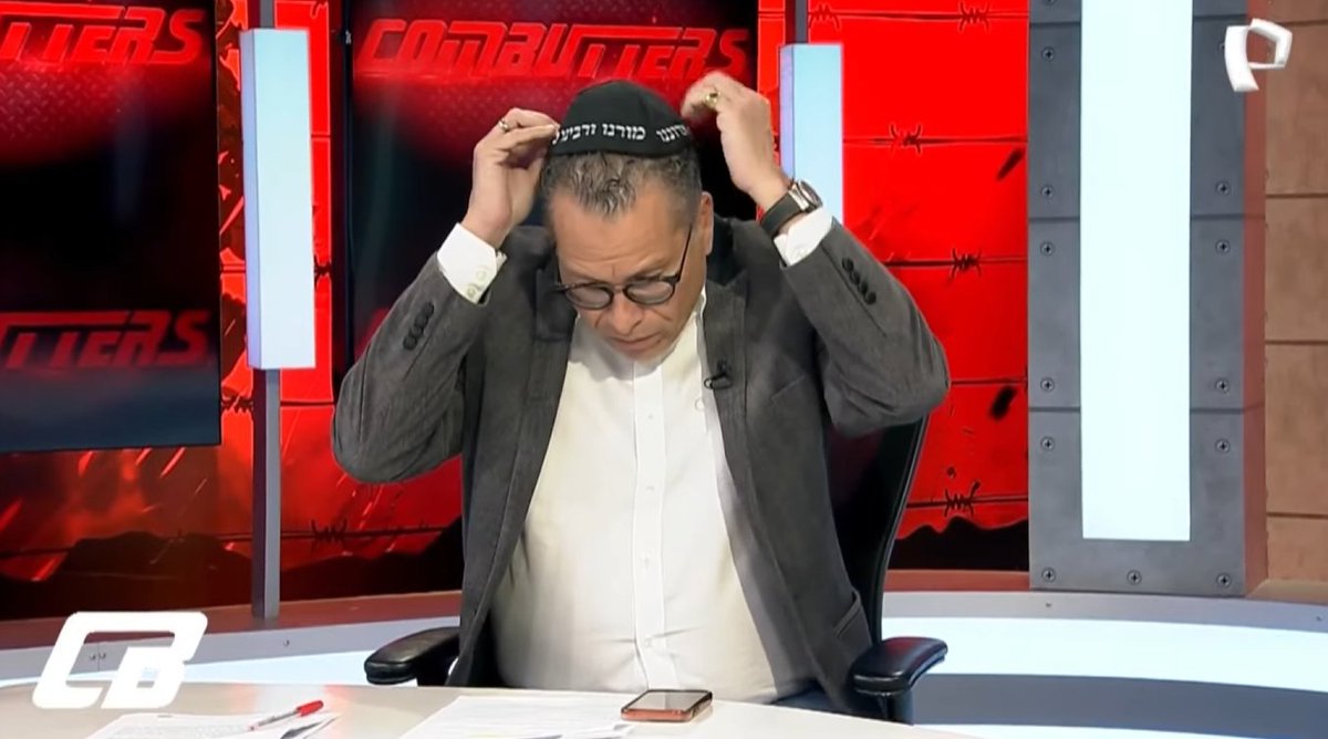 passssiflora's tweet photo. ¿Alguien puede confirmar si está foto de Phillip Butters es real? https://t.co/gSLhZ0G0GR
