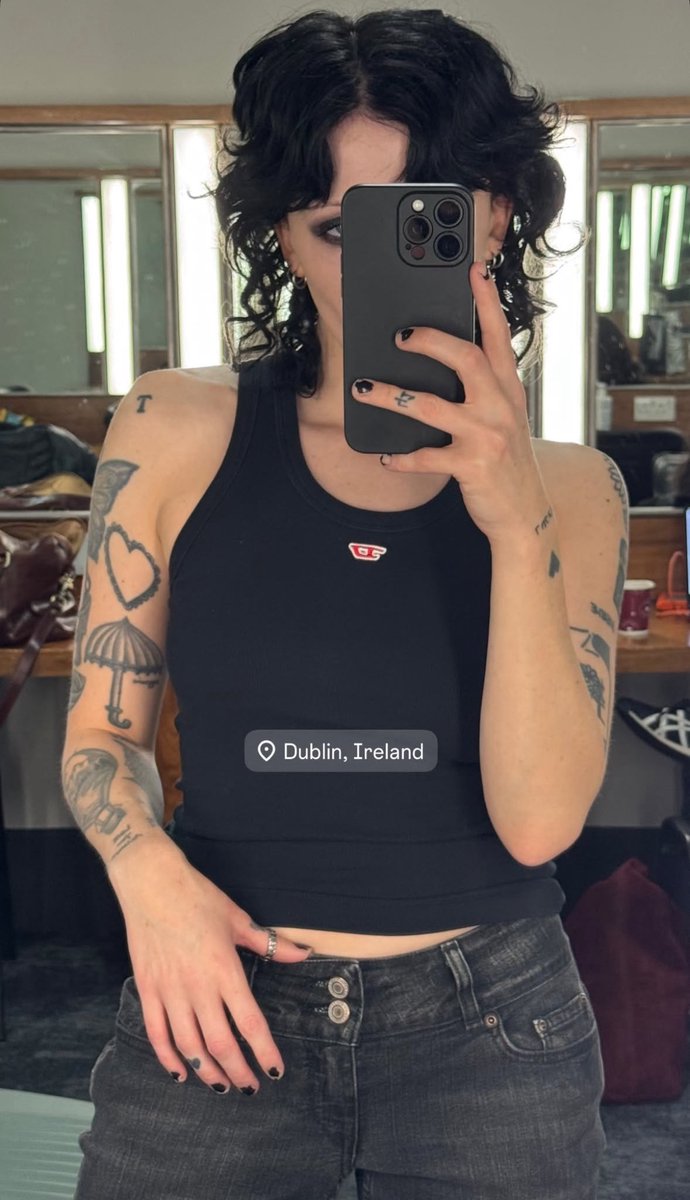 palewavesfr's tweet image. Nouvelles stories instagram de Pale Waves ce soir à Dublin 🖤 🇮🇪 

#PaleWaves #hdwgh #hdwghtour