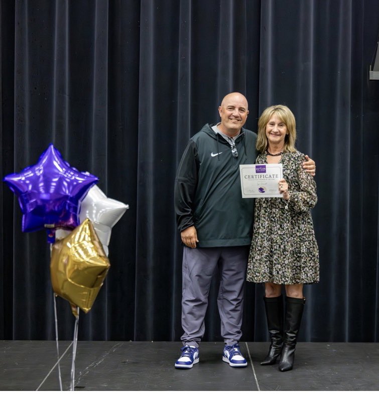 LisaRSchmidt's tweet photo. Came to support my student athletes at their annual “Grizzly Den Honors” on Tuesday. However, I was honored to receive the Faculty/Staff Member of the Year award. Brought tears to my eyes and I’m extremely honored to be recognized! Thank you Grizzlies! 🐻💜 https://t.co/bRLiq6ULOX